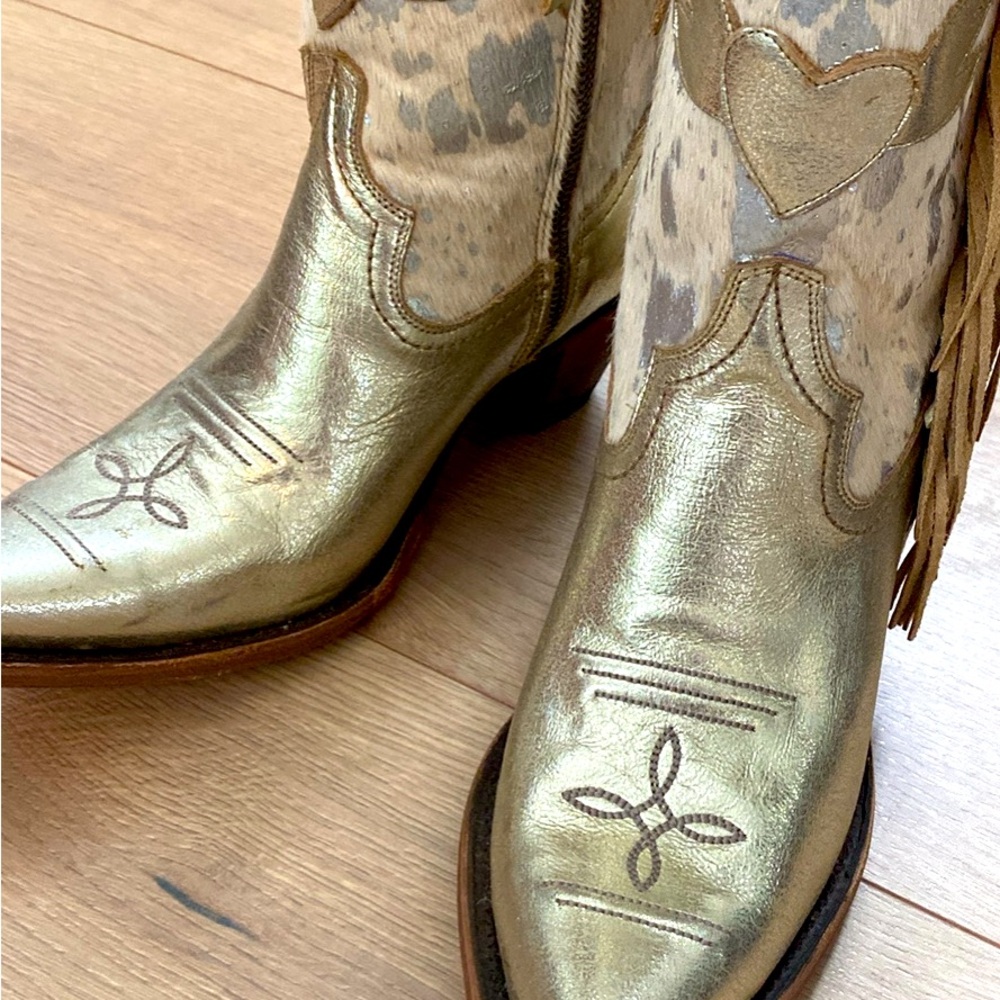 Junk Gypsy Gold Ankle Boots- 9.5 worn once!
